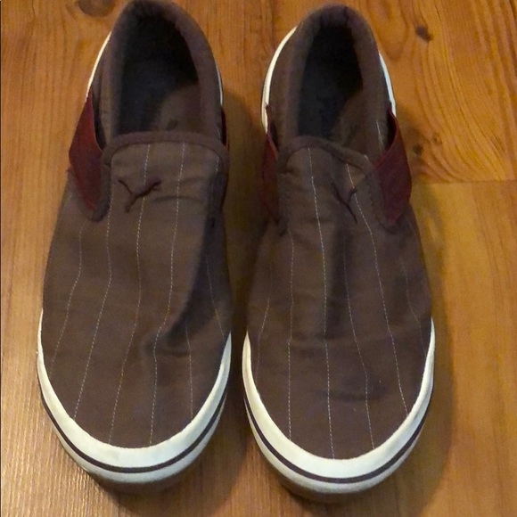 Puma Shoes - Puma Pinstripe Slip Ons